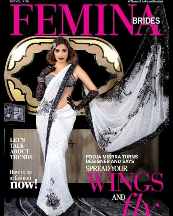 पूजा मिश्रा एक प्रसिद्ध पत्रिका के कवर पर दिखाई देती हैं