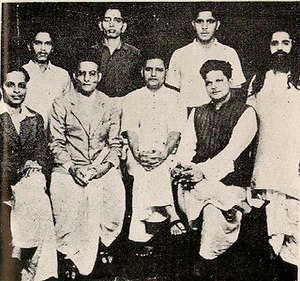 महात्मा गांधी हत्याकांड में आरोपित लोगों की एक समूह तस्वीर।
