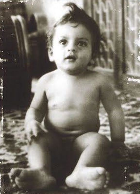 शाहरुख खान के बचपन की फोटो