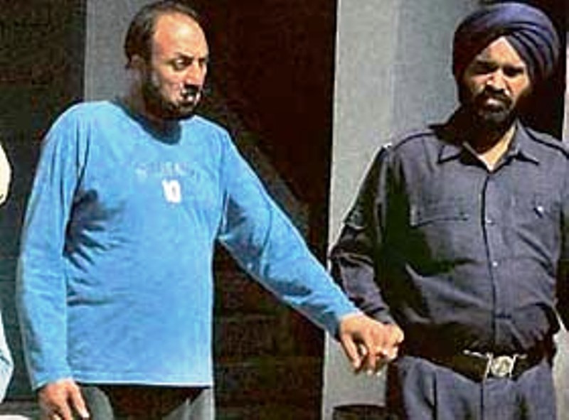 जगदीप कम्बोज गोल्डी के पिता को 2007 में मांस तस्करी के आरोप में गिरफ्तार किया गया था
