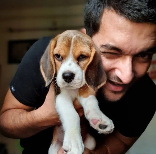 आरजे अभिमन्यु अपने पालतू जानवर के साथ