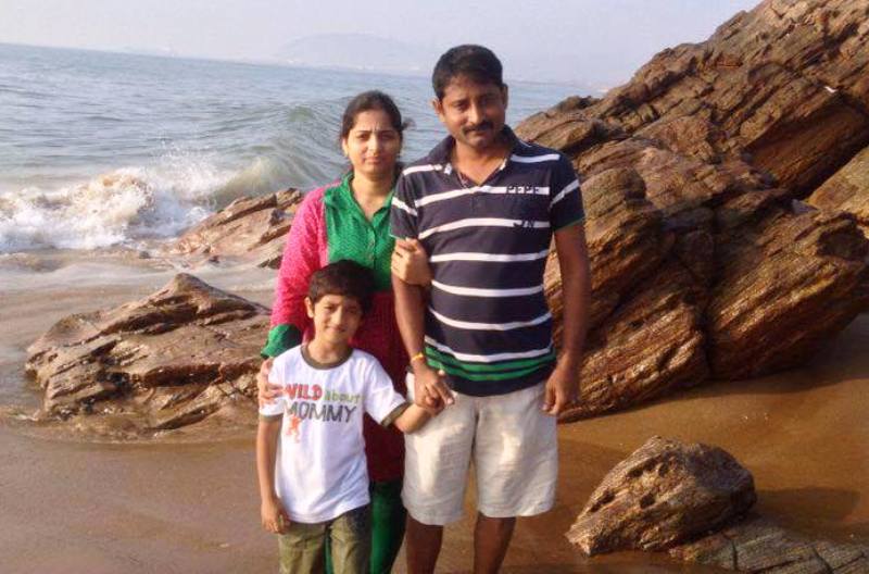 वाई. रविशंकर अपने परिवार के साथ