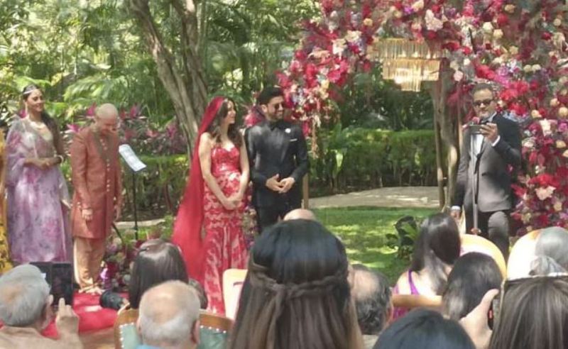 फरहान अख्तर और शिबानी दांडेकर की शादी की फोटो