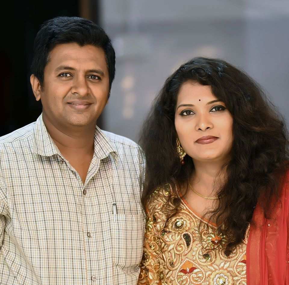 गीता माली अपने पति विजय मलिक के साथ