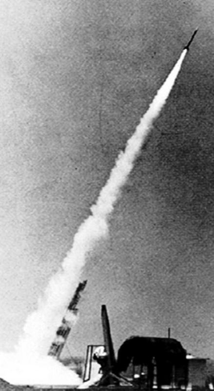 थुंबा में भारत का पहला रॉकेट लॉन्च