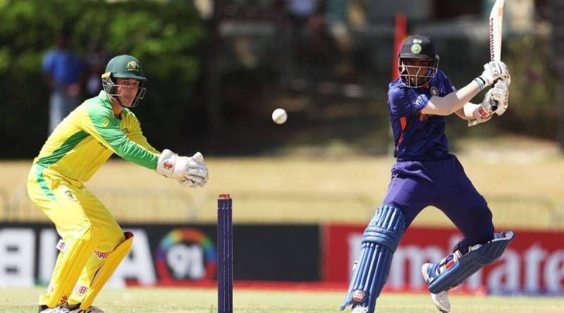 भारत और ऑस्ट्रेलिया के बीच सेमीफाइनल मैच में बल्लेबाजी करते हुए शेख रशीद