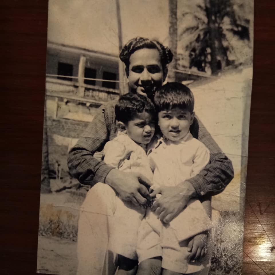अबू मलिक अपने पिता और भाई अनु मलिक के साथ 
