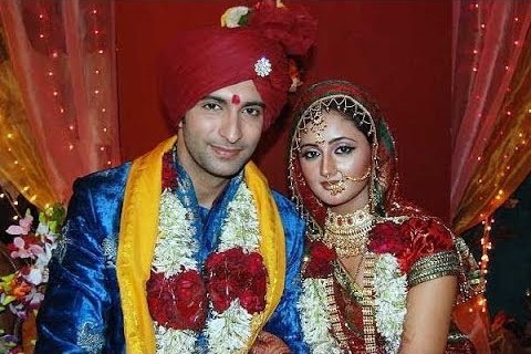 रश्मि देसाई की शादी की तस्वीर