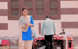 1652329030 544 Aarti Bajaj Film Editor उम्र पति बच्चे परिवार Biography मनमर्जियां जीआईएफ के लिए छवि परिणाम