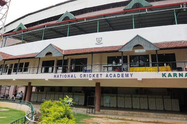 गौतम गंभीर - बैंगलोर में राष्ट्रीय क्रिकेट अकादमी