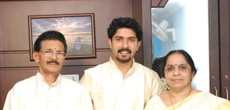 श्रीराम अपने माता-पिता के साथ