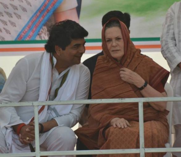 सोनिया गांधी के साथ आरपीएन सिंह