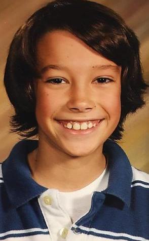 जेम्स चार्ल्स की तस्वीर जब वह 9 साल के थे