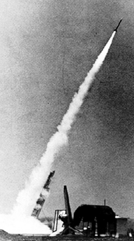 थुंबा में भारत का पहला सफल रॉकेट प्रक्षेपण