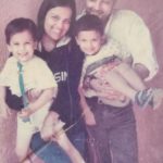 सुष्मिता मुखर्जी अपने पति और दो बच्चों के साथ