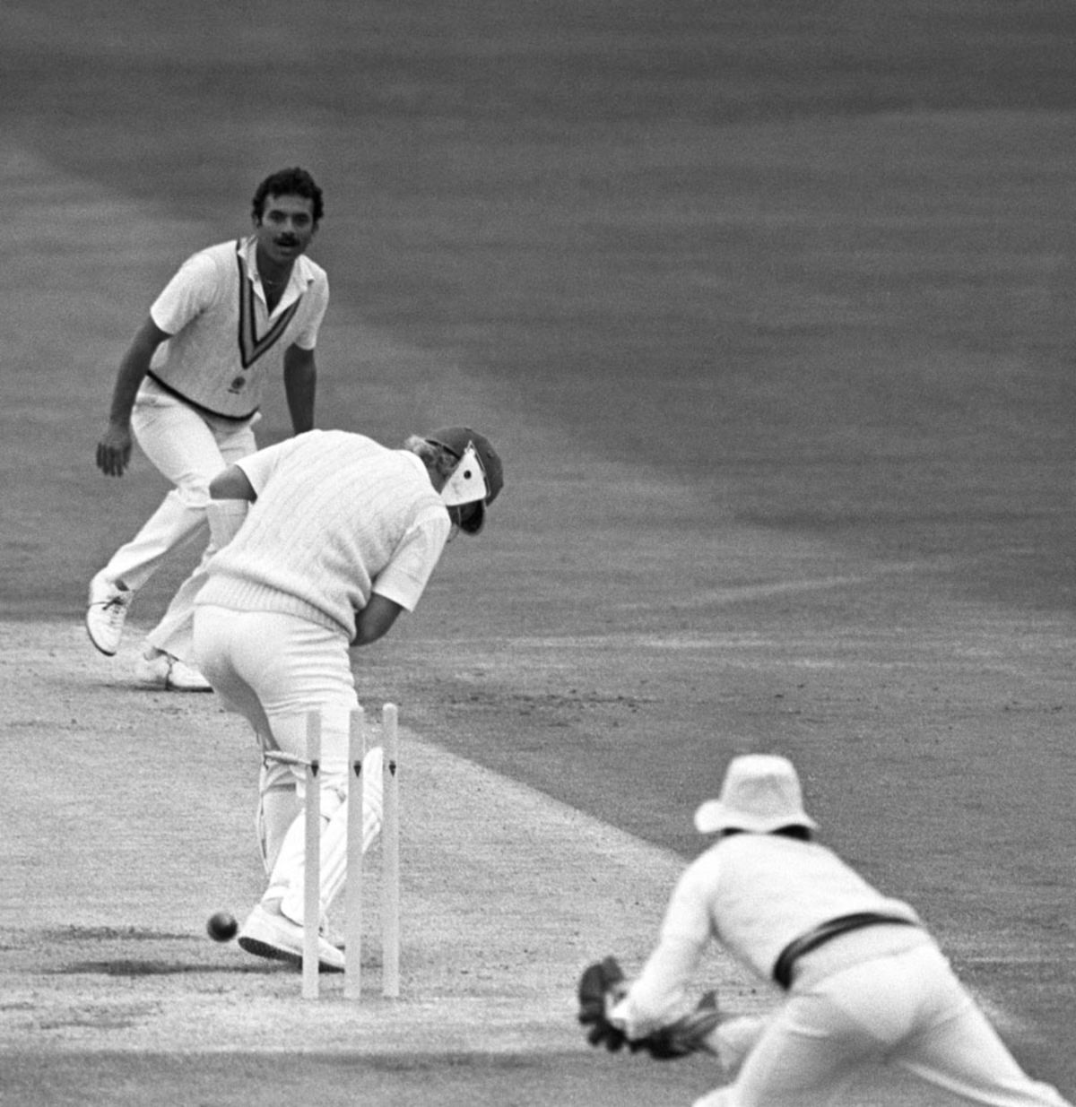 20 जून 1986 को इंग्लैंड के खिलाफ टेस्ट के दूसरे दिन मदल लाल ने क्रिस स्मिथ को एलिमिनेट किया