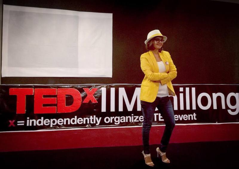 IIM शिलांग सहित एक TEDxTalk के दौरान सुहानी शाह