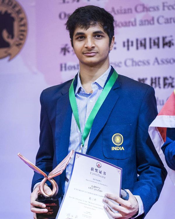 एशियाई चैंपियनशिप में कांस्य पदक जीतने के बाद विदित गुजराती