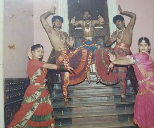 अम्मा राजशेखर एक नृत्य प्रदर्शन में