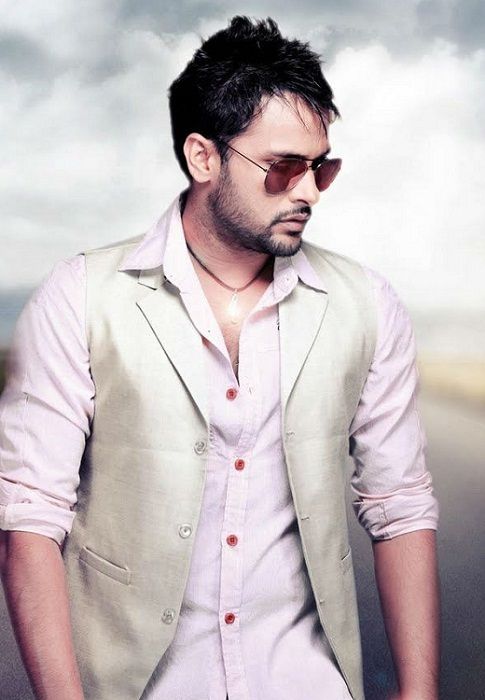 1652413242 76 Amrinder Gill Punjabi Singer हाइट Weight उम्र पत्नी Biography गिल अमरिंदर
