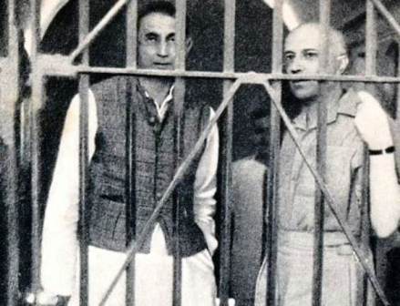 सविनय अवज्ञा आंदोलन के दौरान जवाहरलाल नेहरू गिरफ्तार