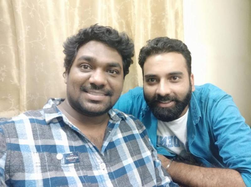 1652420160 340 Anubhav Singh Bassi उम्र गर्लफ्रेंड परिवार Biography Hindi जाकिर खान के साथ अनुभव सिंह बस्सी