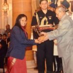 अरुणिमा सिन्हा को प्रणब मुखर्जी से तेनजिंग नोर्गे पुरस्कार मिला