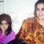 अपनी मां के साथ दिवा धवन की बचपन की फोटो