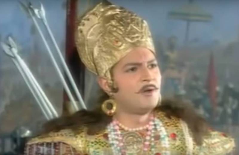संदीप मोहन श्री कृष्ण में अर्जुन के रूप में