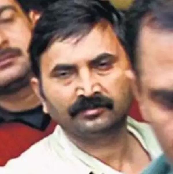 मुंबई पुलिस द्वारा गिरफ्तार किए जाने के बाद बृजेश सिंह