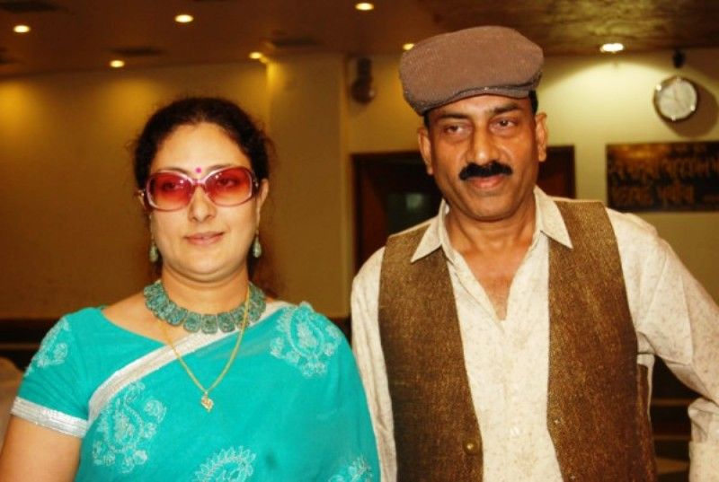 रमेश मोदी के साथ रेशमा मोदी