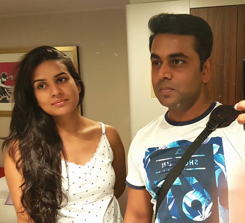 1652479016 267 Sushant Sinha उम्र गर्लफ्रेंड पत्नी परिवार Biography Hindi पत्नी के साथ सुशांत सिन्हा