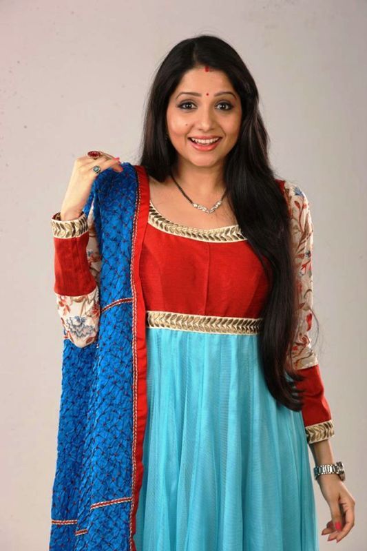 1652482926 884 Shweta Rastogi उम्र पति बच्चे परिवार Biography Hindi श्वेता रस्तोगी