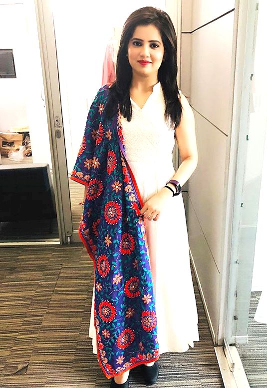 1652483991 188 Priyanka Sharma News Anchor उम्र बॉयफ्रेंड पति परिवार Biography प्रियंका शर्मा