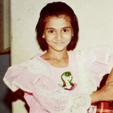 नैना यादव बचपन की तस्वीर
