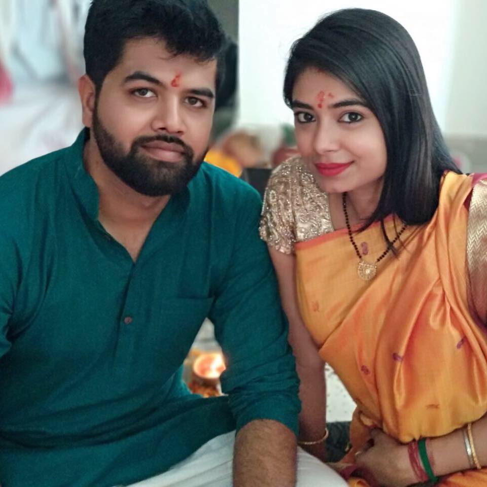 सुनीता राय अपने पति के साथ 
