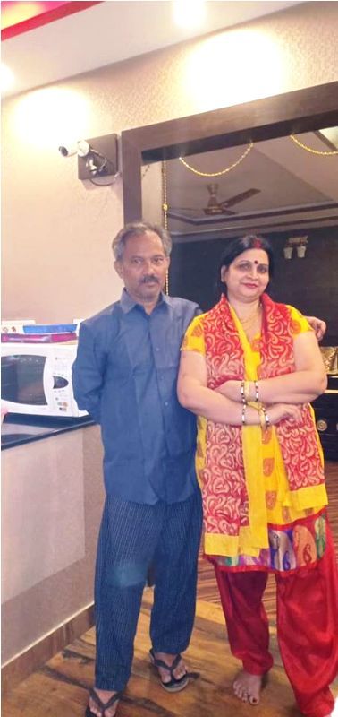 अंकिता श्रीवास्तव के माता-पिता