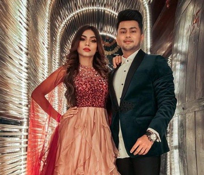 1652504425 604 Awez Darbar उम्र गर्लफ्रेंड पत्नी परिवार Biography Hindi नगमा मिराजकरी के साथ अवेज़ दरबार