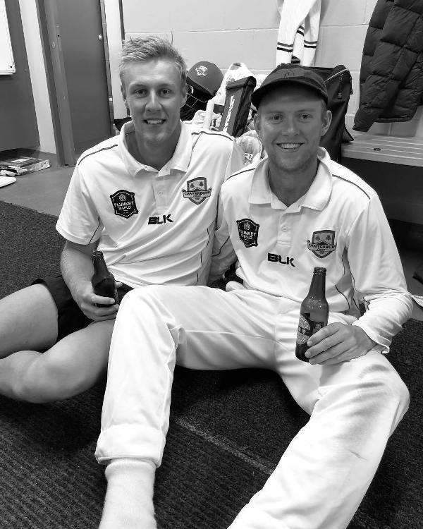 1652509884 921 Kyle Jamieson हाइट उम्र गर्लफ्रेंड पत्नी परिवार Biography Hindi काइल जैमीसन बीयर का आनंद ले रहे हैं