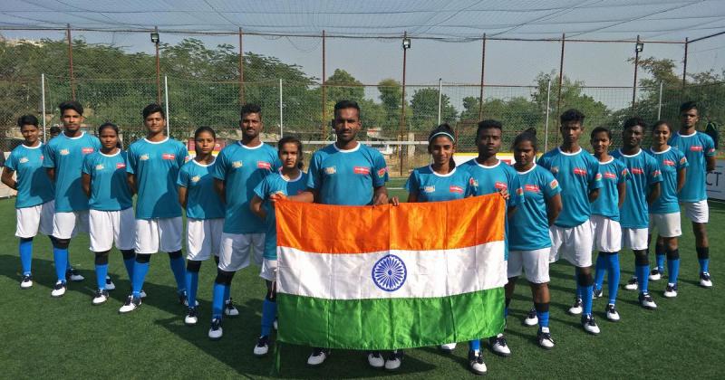 Equipo de fútbol indio en la Copa Mundial de personas sin hogar