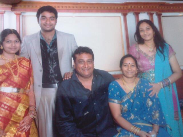 पृध्वी राज अपने परिवार के साथ