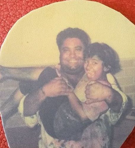 मनोज पाहवा की बेटी के साथ एक पुरानी तस्वीर