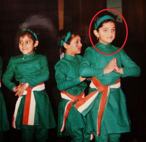 वैजयंती अडिगा की उनके स्कूल के समारोह में बचपन की एक तस्वीर।
