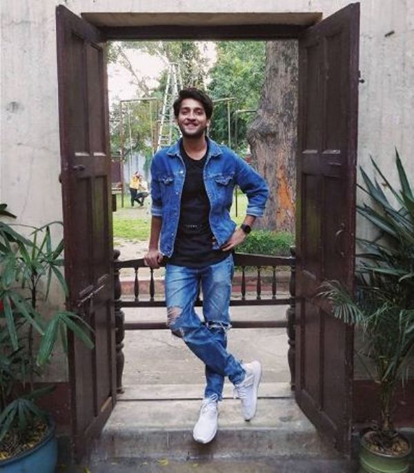 1652561862 870 Rajat Verma हाइट उम्र गर्लफ्रेंड पत्नी बच्चे परिवार Biography रजत वर्मा की छवि