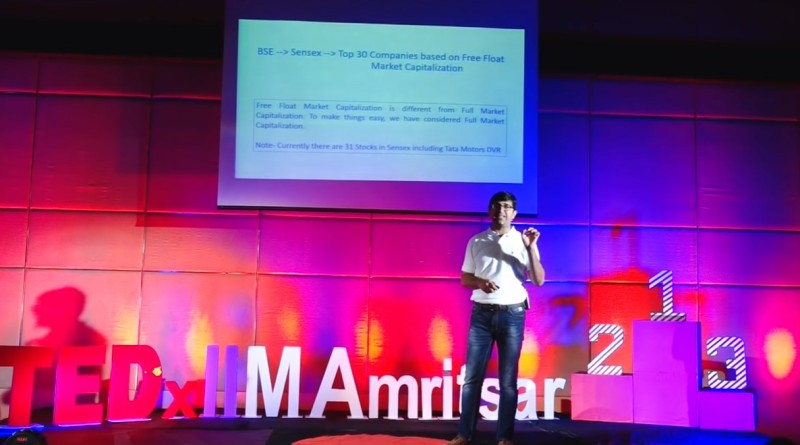वरुण मल्होत्रा ​​अपना TEDx भाषण दे रहे हैं