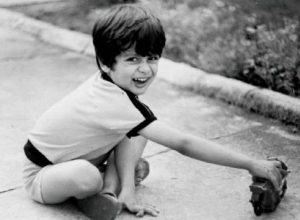 शाहिद कपूर की बचपन की तस्वीर