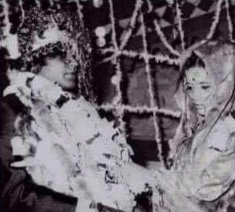 नरेंद्र चंचल की शादी की तस्वीर