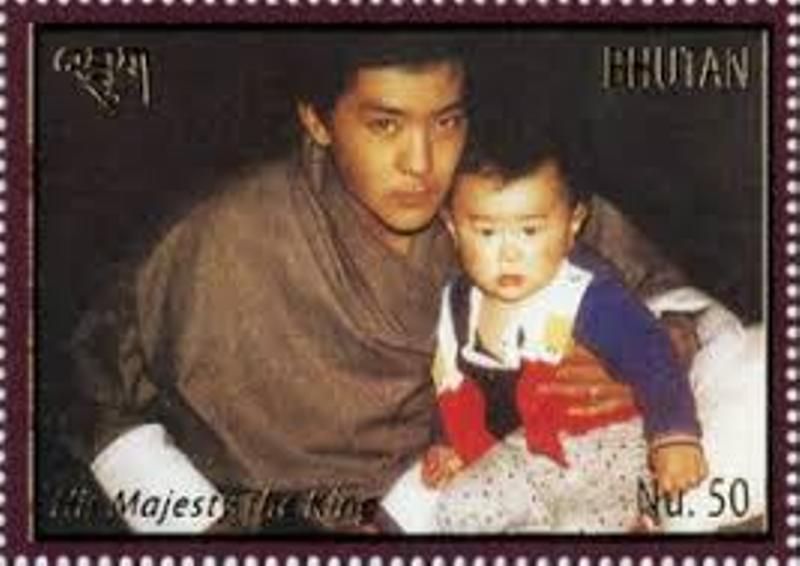 अपने पिता के साथ राजा खेसर की बचपन की फोटो 