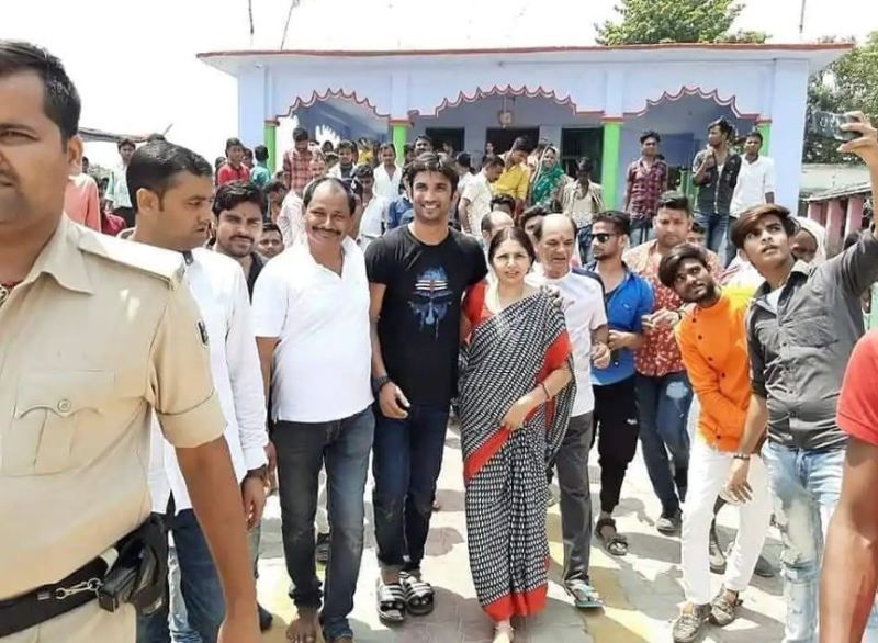 सुशांत सिंह राजपूत का बिहार के उनके गांव में उनके परिवार के सदस्यों ने स्वागत किया।