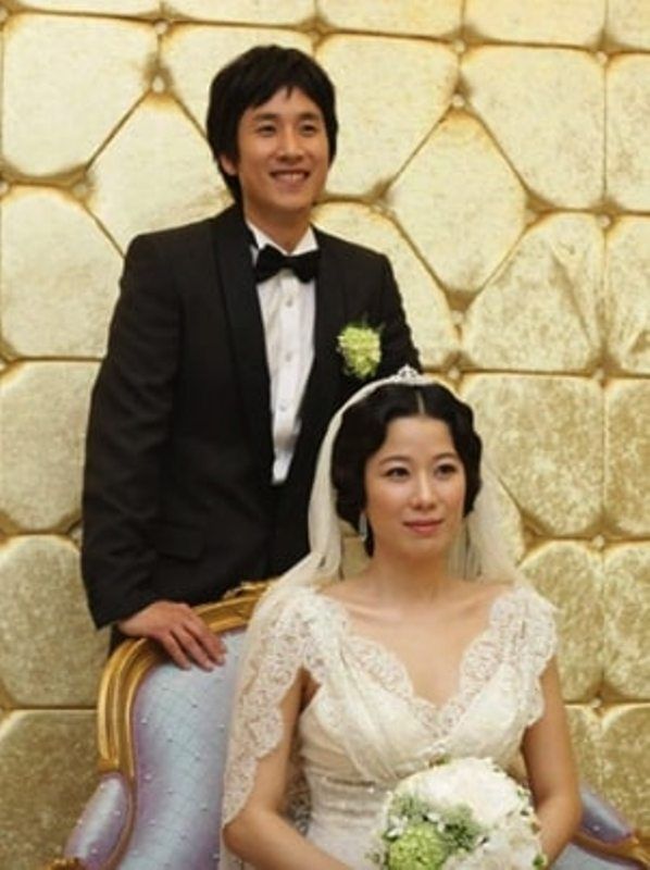 ली सन-क्यूं और जीन हाई-जिन की शादी की तस्वीर